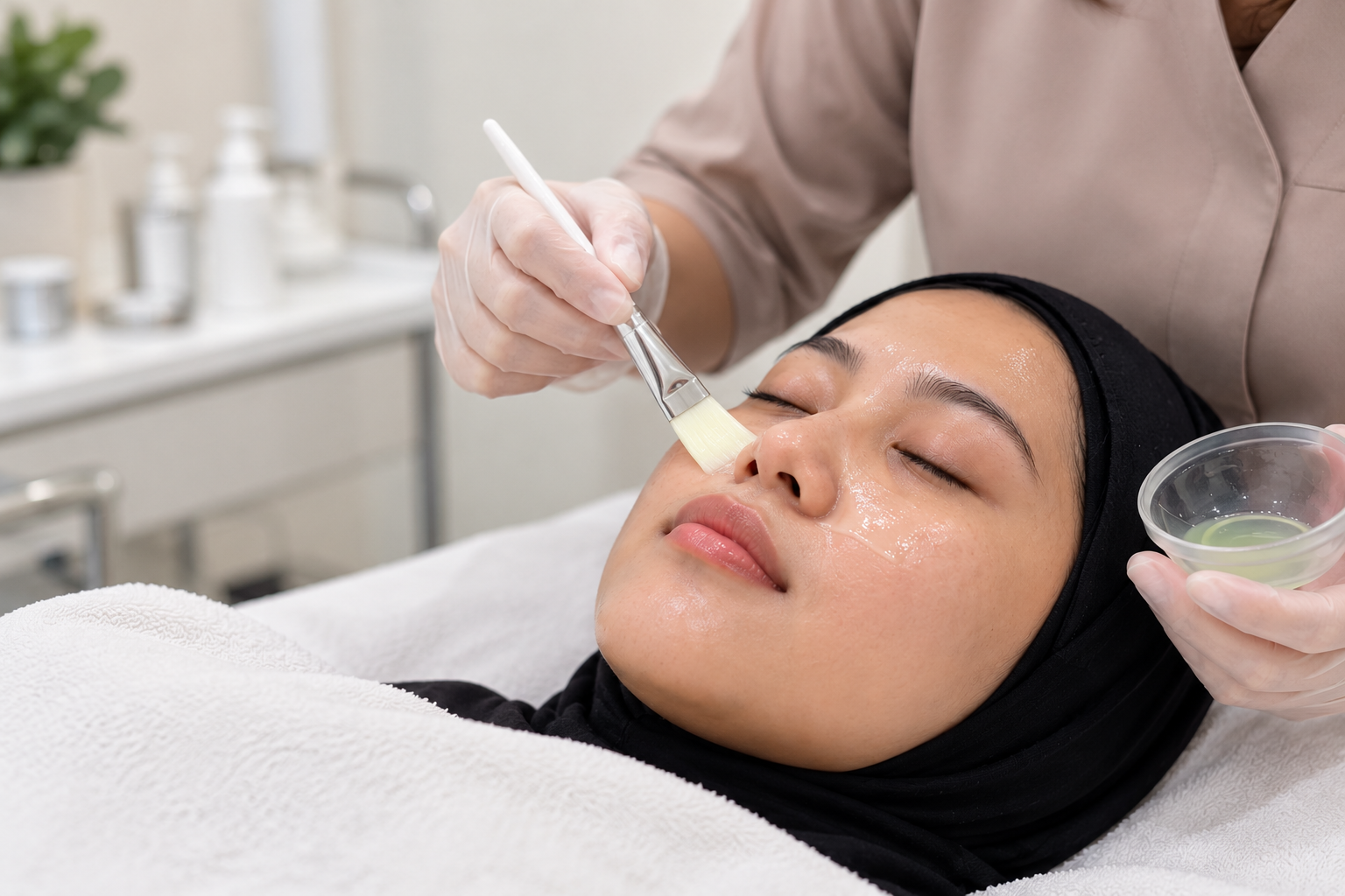 Glow Peel Facial di Casablanca Aesthetic KL untuk kulit kusam